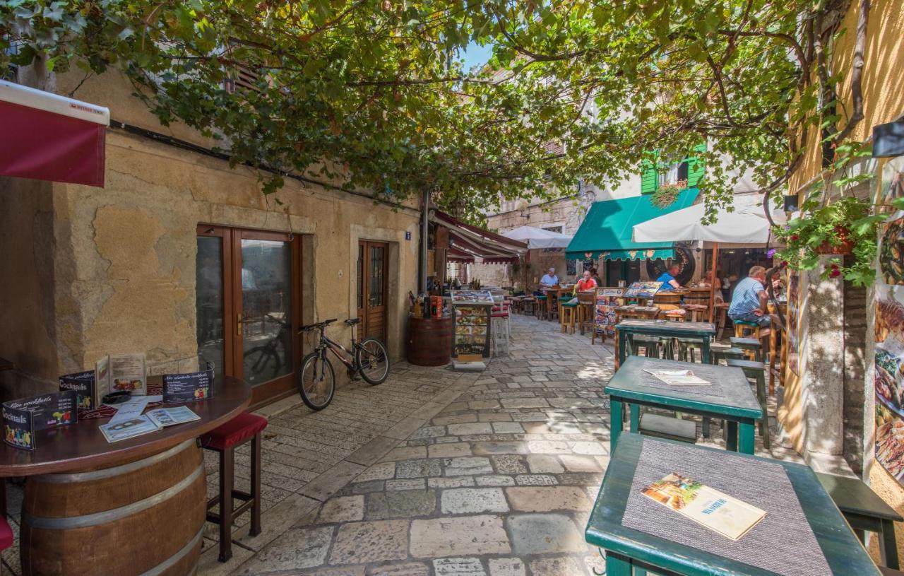 Alice Rooms Porec Esterno foto